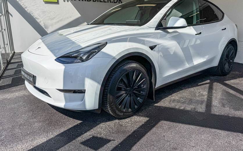 Tesla Model Y EL Long Range AWD 514HK 5d Aut.