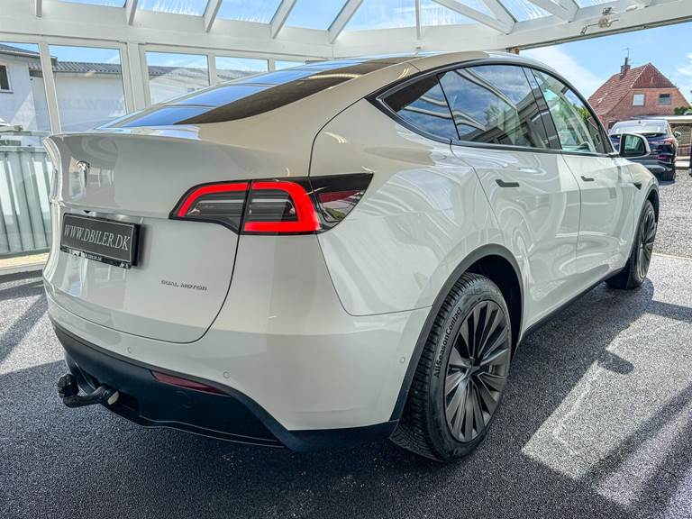 Tesla Model Y EL Long Range AWD 514HK 5d Aut.