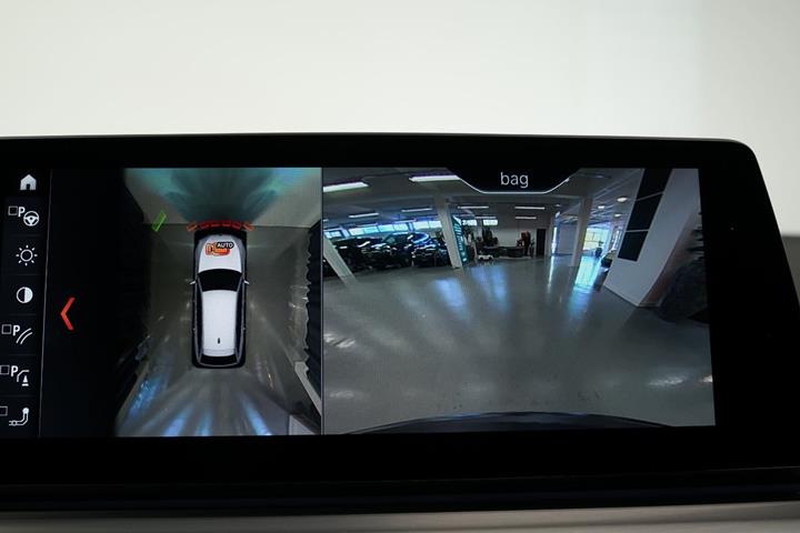 Grå BMW M550d fra 2019