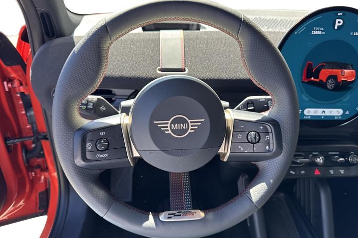 Rød Mini Aceman SE fra 2025