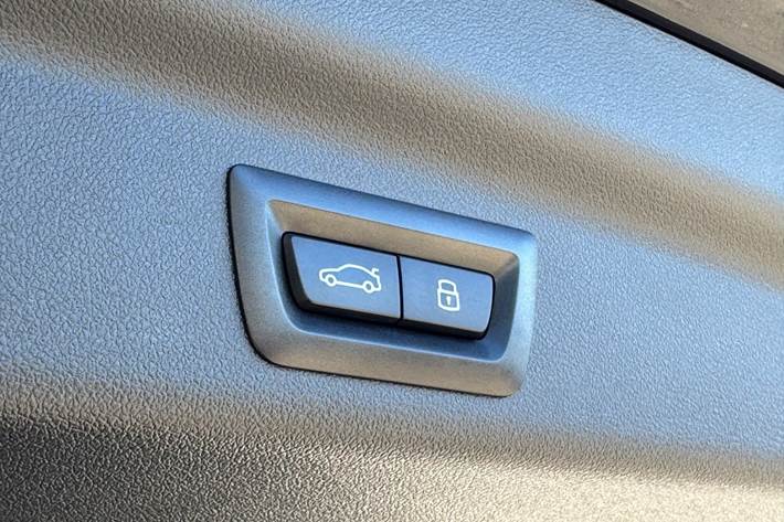 Sort BMW iX1 fra 2023