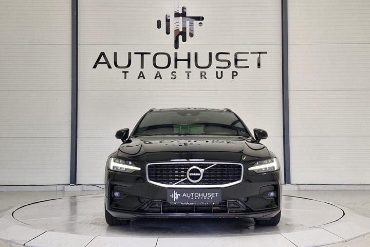 Sort Volvo V60 fra 2020