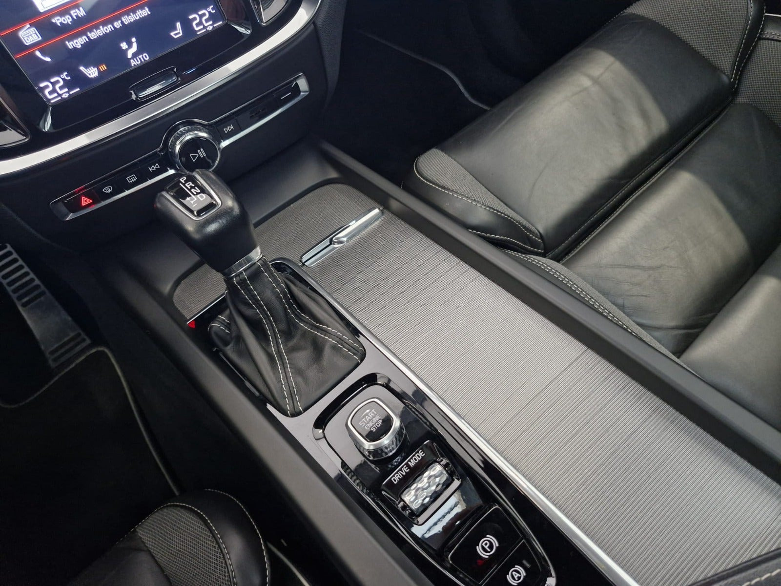 Sort Volvo V60 fra 2020