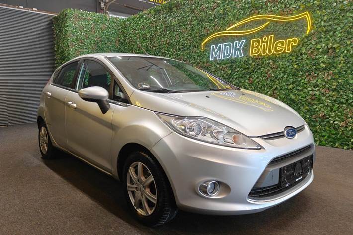 undefined Ford Fiesta fra 2011 set udefra