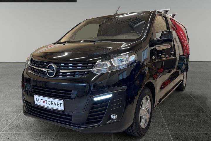 Sort Opel Vivaro fra 2020 set udefra