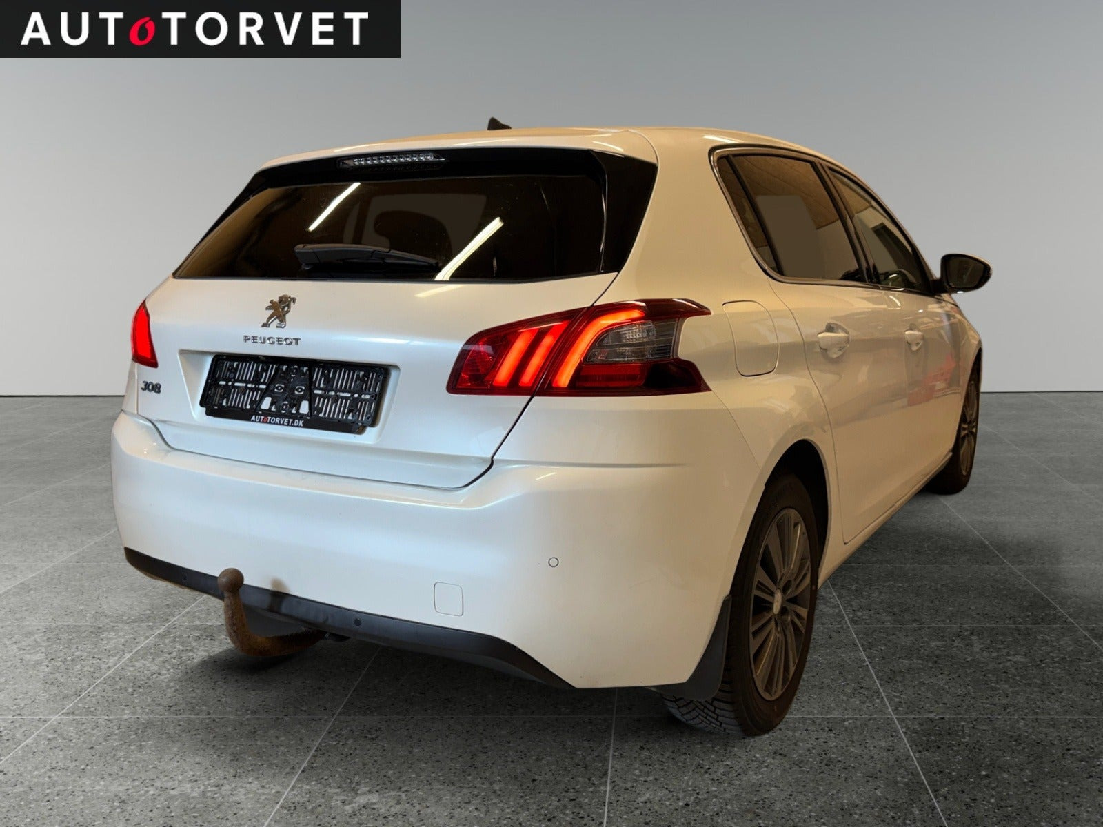 Hvid Peugeot 308 fra 2018