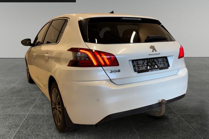 Hvid Peugeot 308 fra 2018
