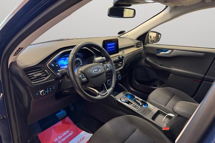 Blå Ford Kuga fra 2020