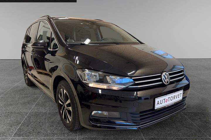 Sort VW Touran fra 2019