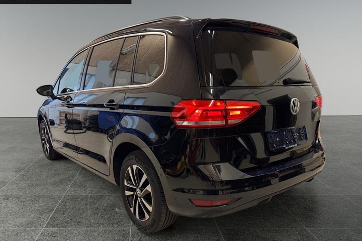 Sort VW Touran fra 2019