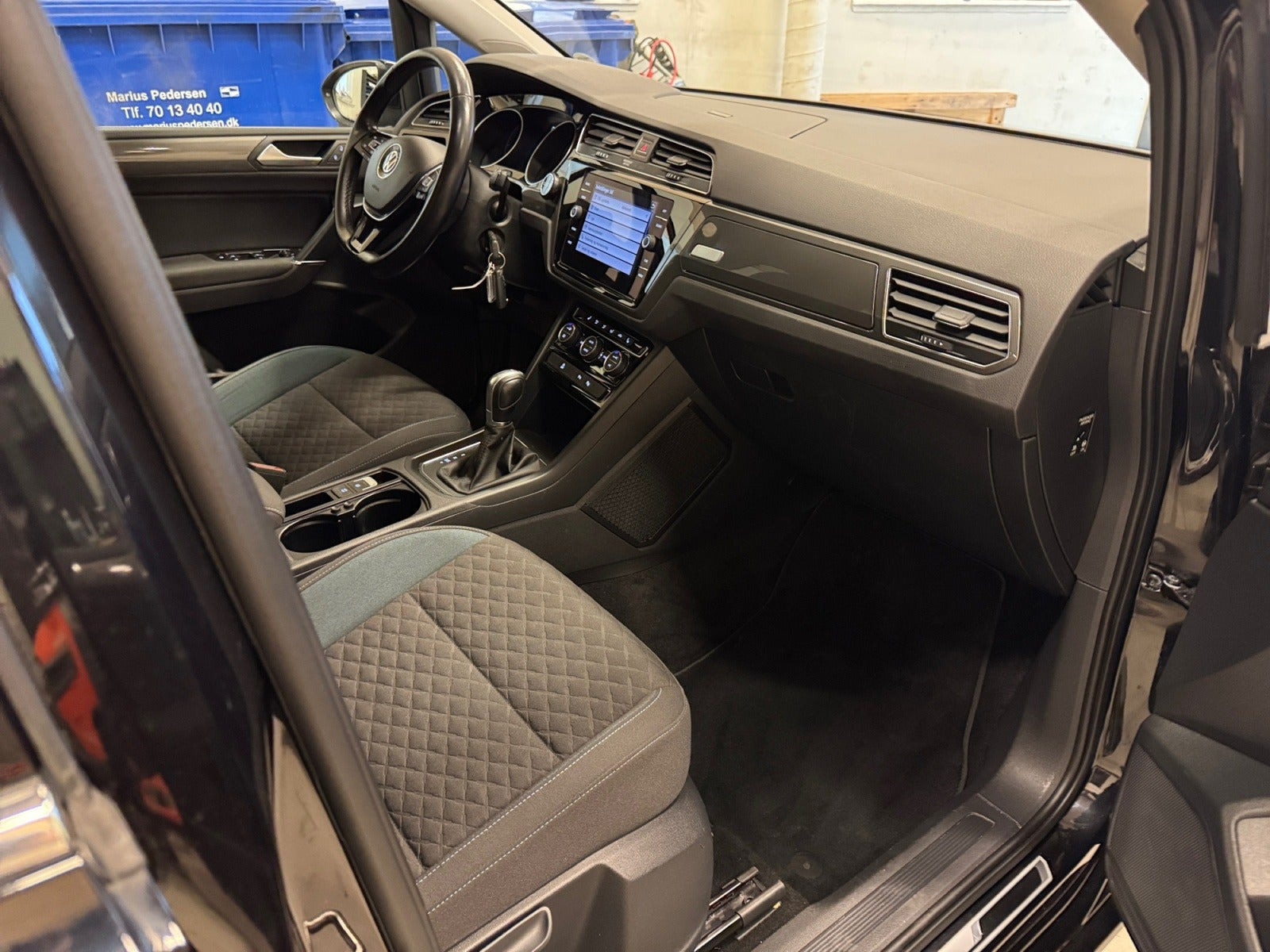 Sort VW Touran fra 2019