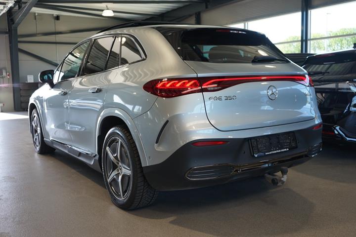 Sølv Mercedes EQE350 SUV fra 2025