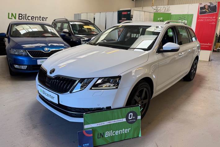 Hvid Skoda Octavia fra 2020