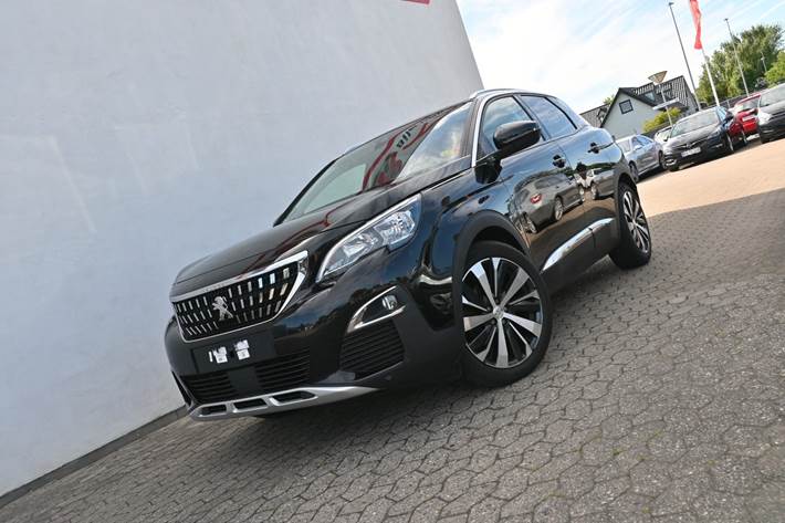 Sort Peugeot 3008 fra 2019