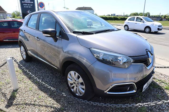 Grå Renault Captur fra 2016
