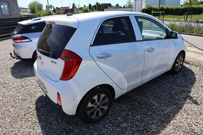 Hvid Kia Picanto fra 2016