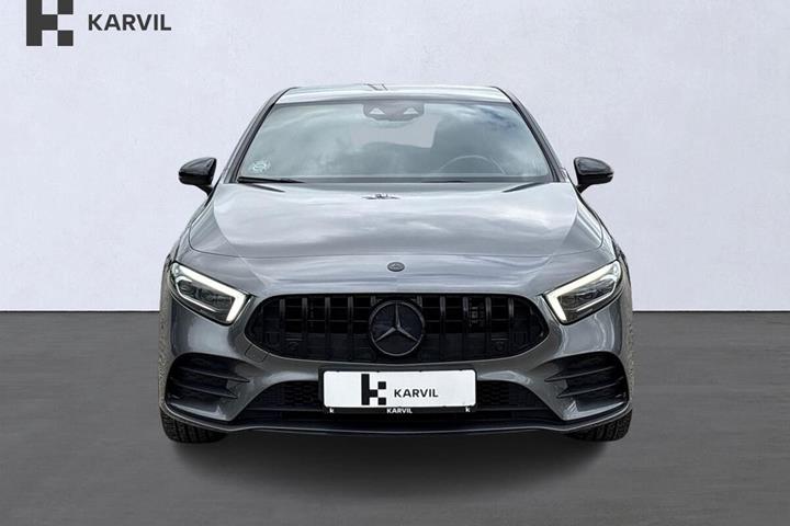 Grå Mercedes A250 e fra 2020