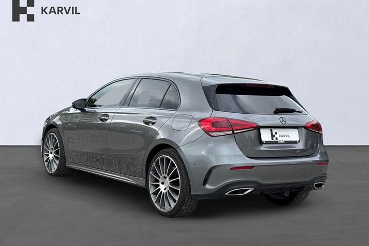 Grå Mercedes A250 e fra 2020