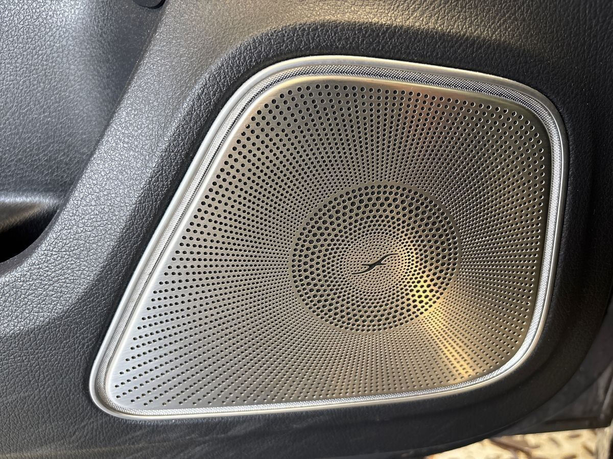 Grå Mercedes A250 e fra 2020