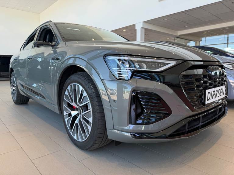 Audi Q8 e-tron 55 S-line Sportback quattro