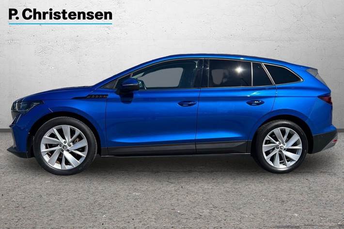 Blå Skoda Enyaq fra 2022