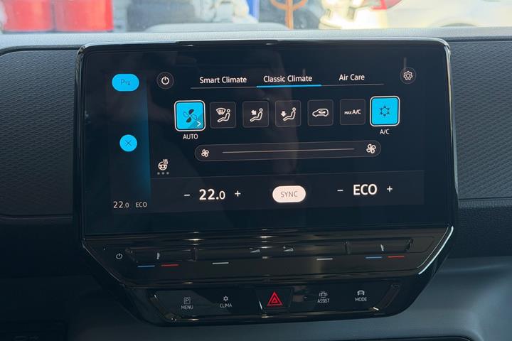 Sølv VW ID.Buzz fra 2023