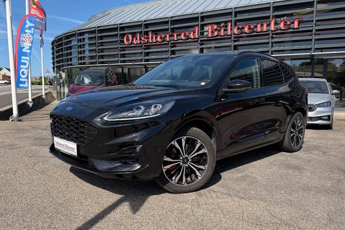 Sort Ford Kuga fra 2021