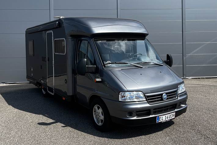 Grå Fiat Ducato fra 2003