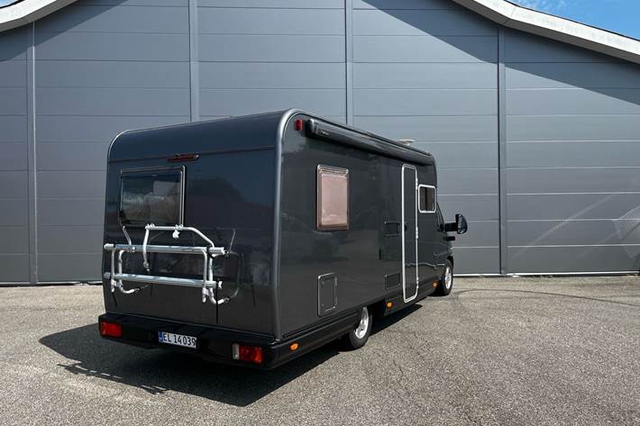 Grå Fiat Ducato fra 2003