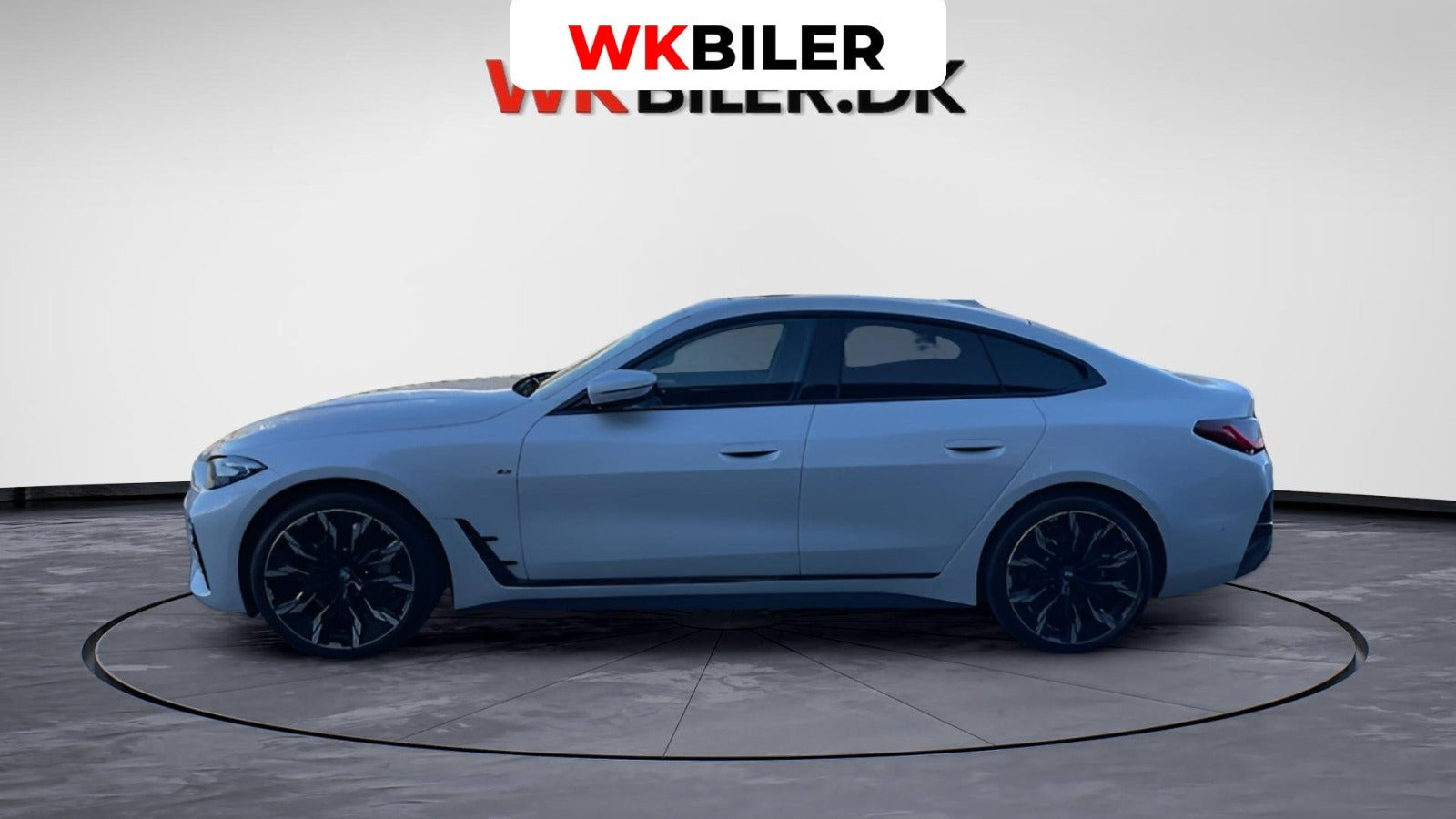 Hvid BMW i4 fra 2024