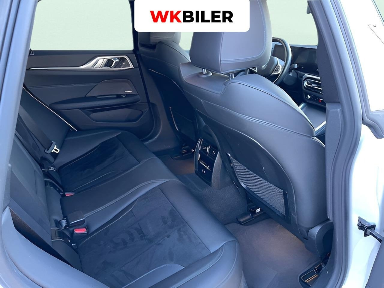 Hvid BMW i4 fra 2024