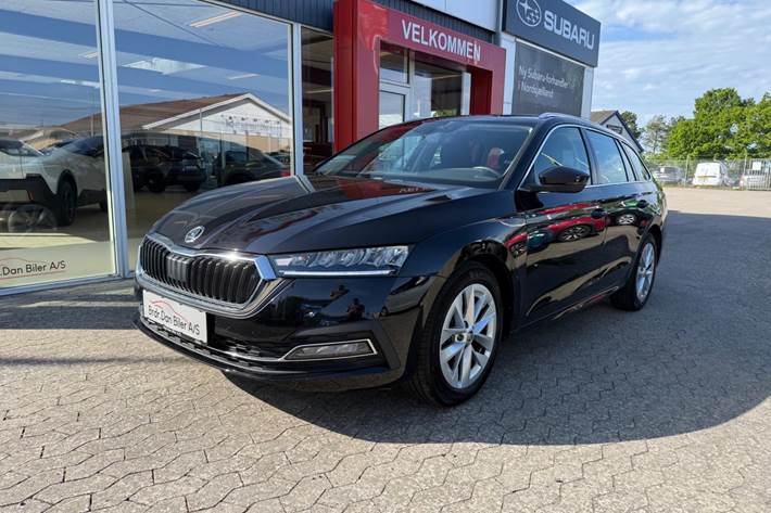 Sort Skoda Octavia fra 2024
