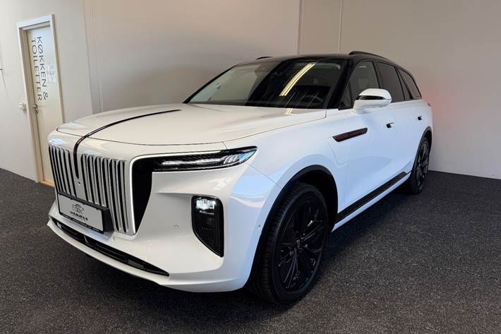 Hvid Hongqi E-HS9 fra 2025