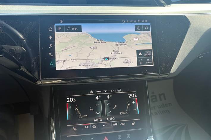 Grå Audi e-tron fra 2021