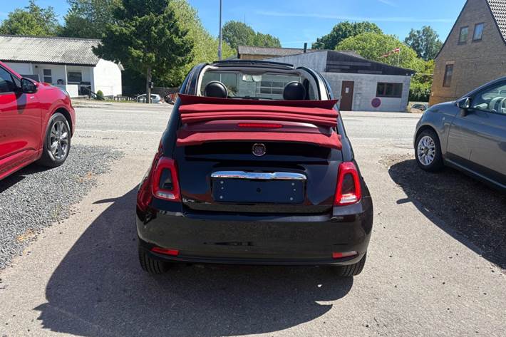 Sort Fiat 500C fra 2018
