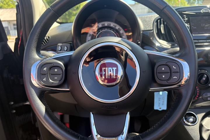 Sort Fiat 500C fra 2018