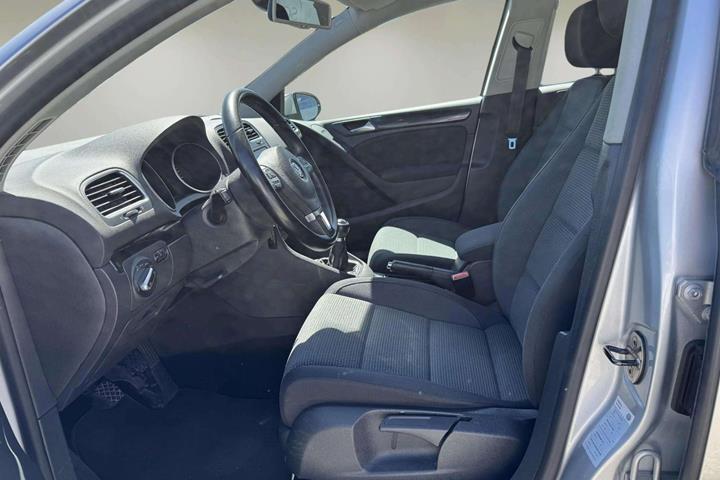 Sølv VW Golf VI fra 2010