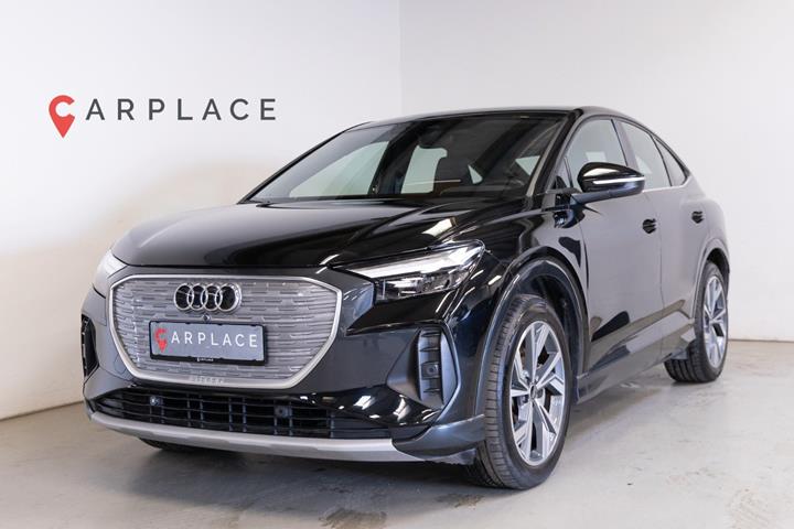 Sort Audi Q4 e-tron fra 2022 set udefra