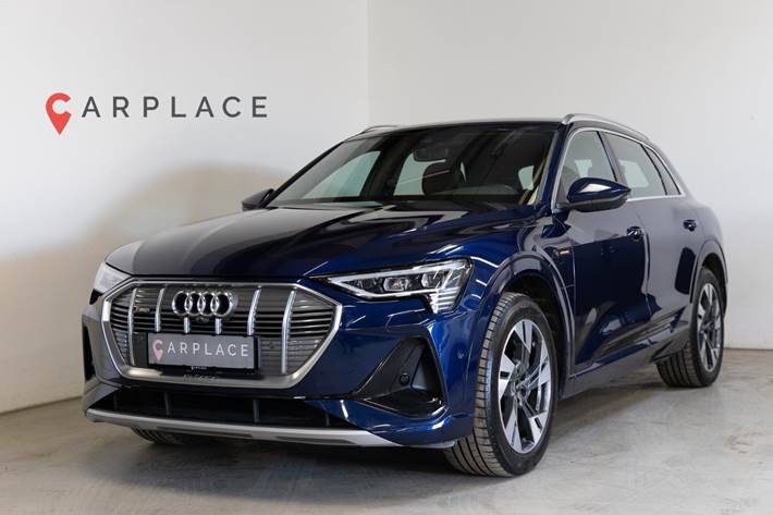 Blå Audi e-tron fra 2023