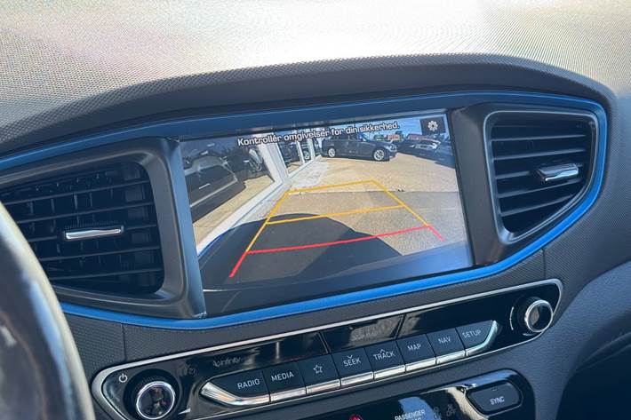 Blå Hyundai Ioniq fra 2019