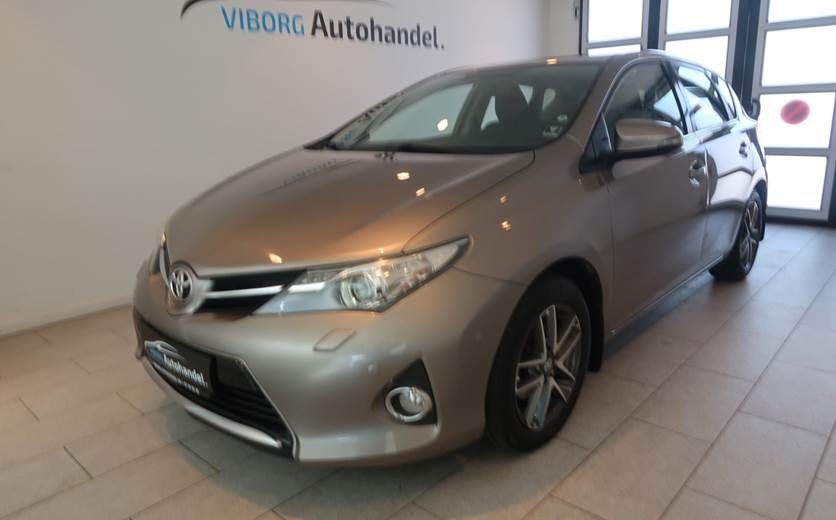 Toyota Auris 1,6 T2+