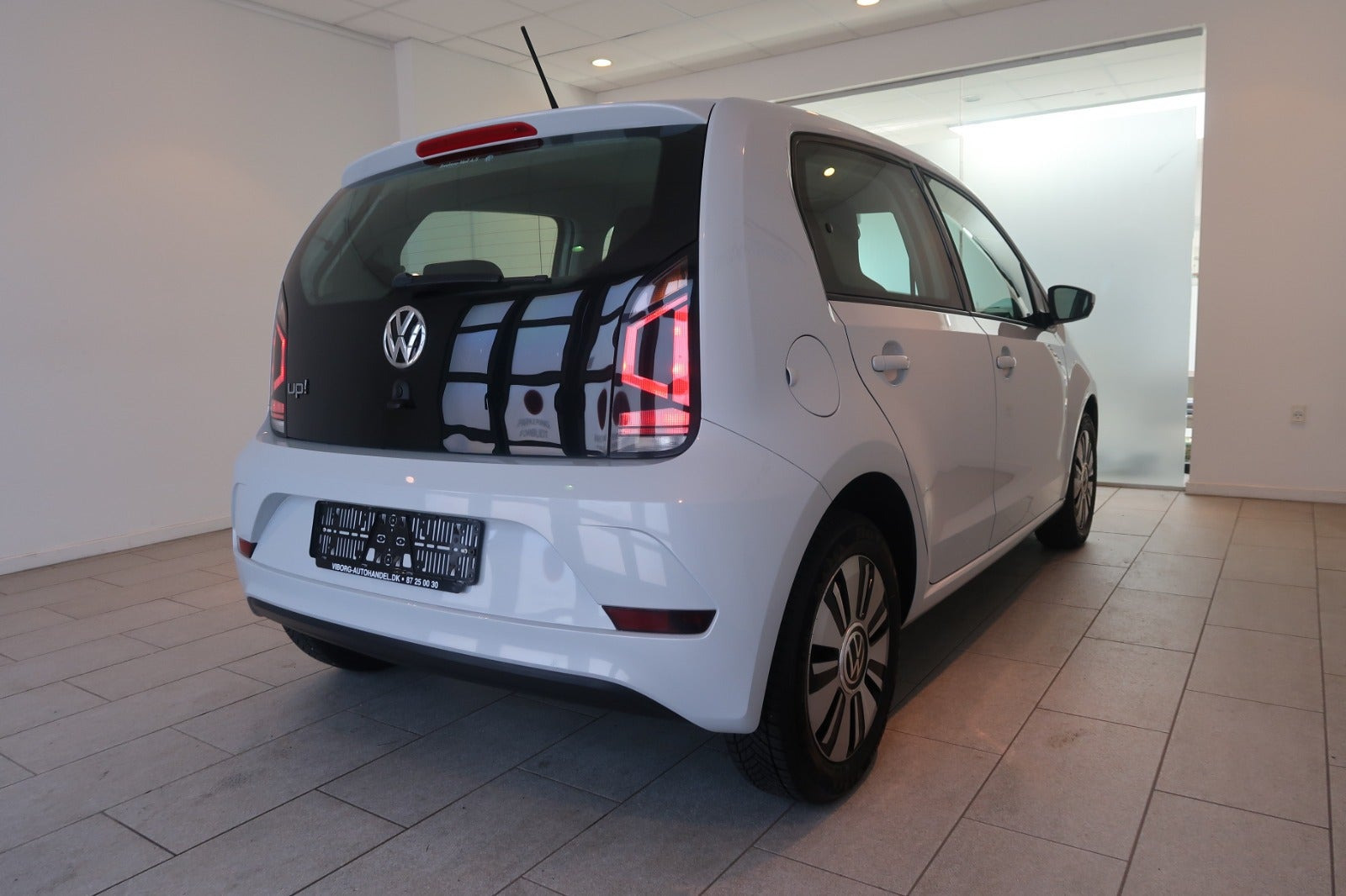 Hvid VW UP! fra 2017