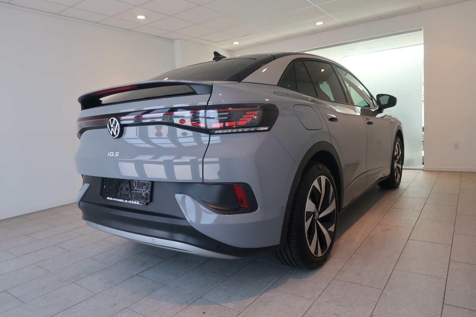 Grå VW ID.5 fra 2023
