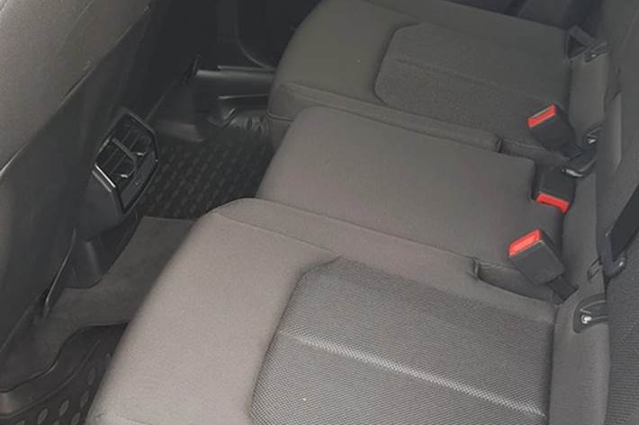 Grå Audi Q3 fra 2020