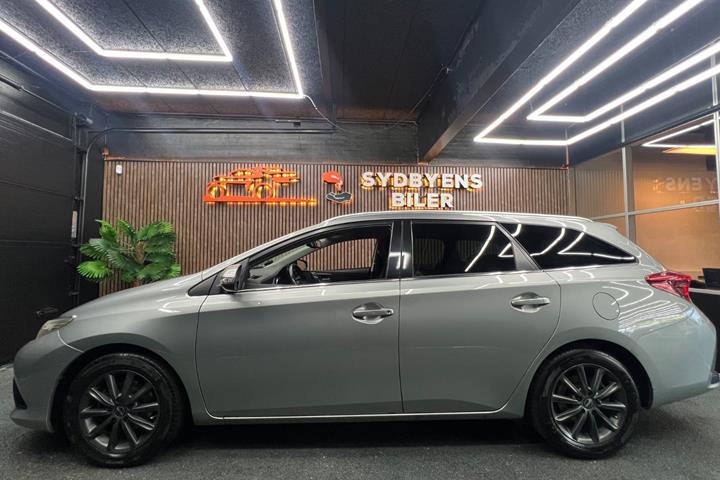 undefined Toyota Auris fra 2017