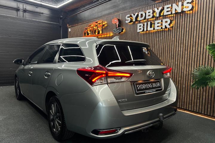 undefined Toyota Auris fra 2017