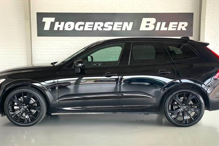 Sort Volvo XC60 fra 2025