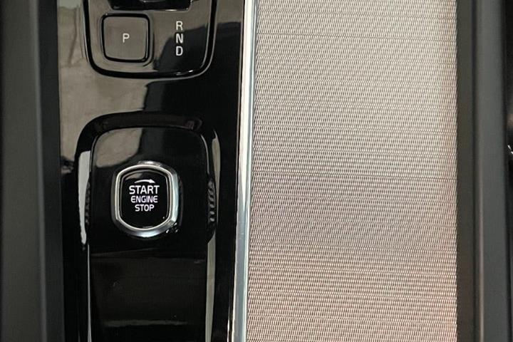 Sort Volvo XC60 fra 2025