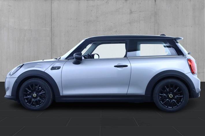 Sølv Mini Cooper SE fra 2023
