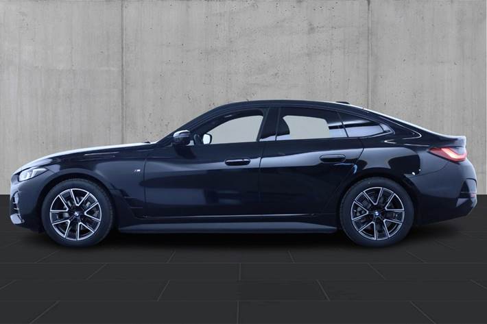 Sort BMW i4 fra 2025